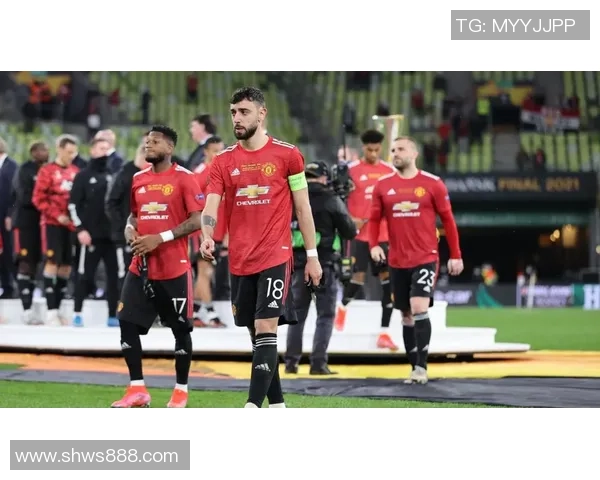 曼联与曼城激战四月二十五日精彩集锦回顾与赛后分析